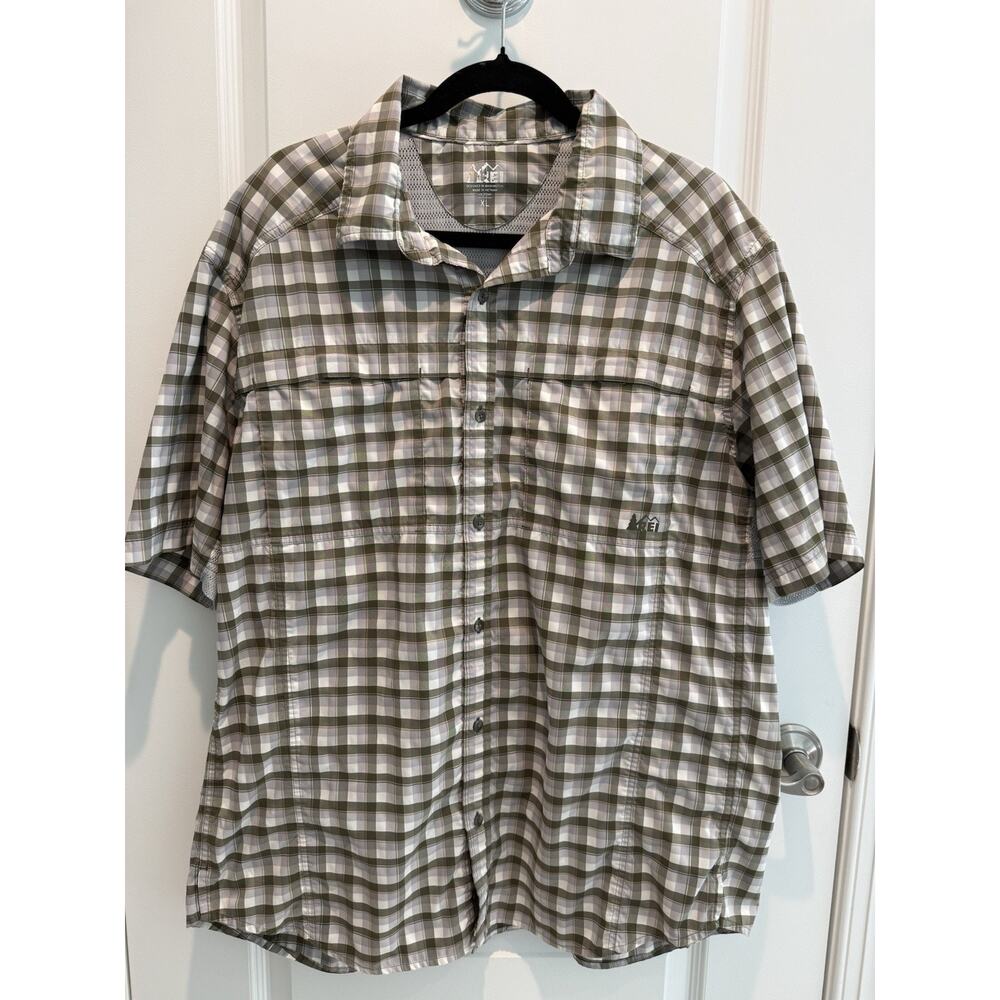 REI Men’s Short Sleeve Button Up Shirt Hiking Fishing Breathable Size XL